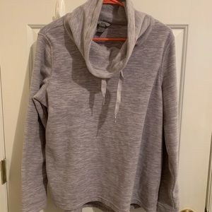 Bass sweater. Size large.